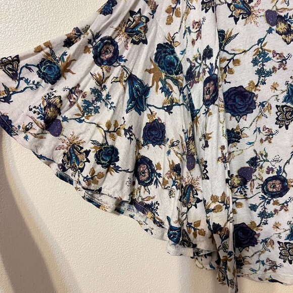 Lucky brand sheer floral blouse- boho- bell sleeve size M - Picture 4 of 10